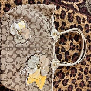 Vintage Coach Bleecker Signature Floral Metallic Gold Tote Shoulder Bag